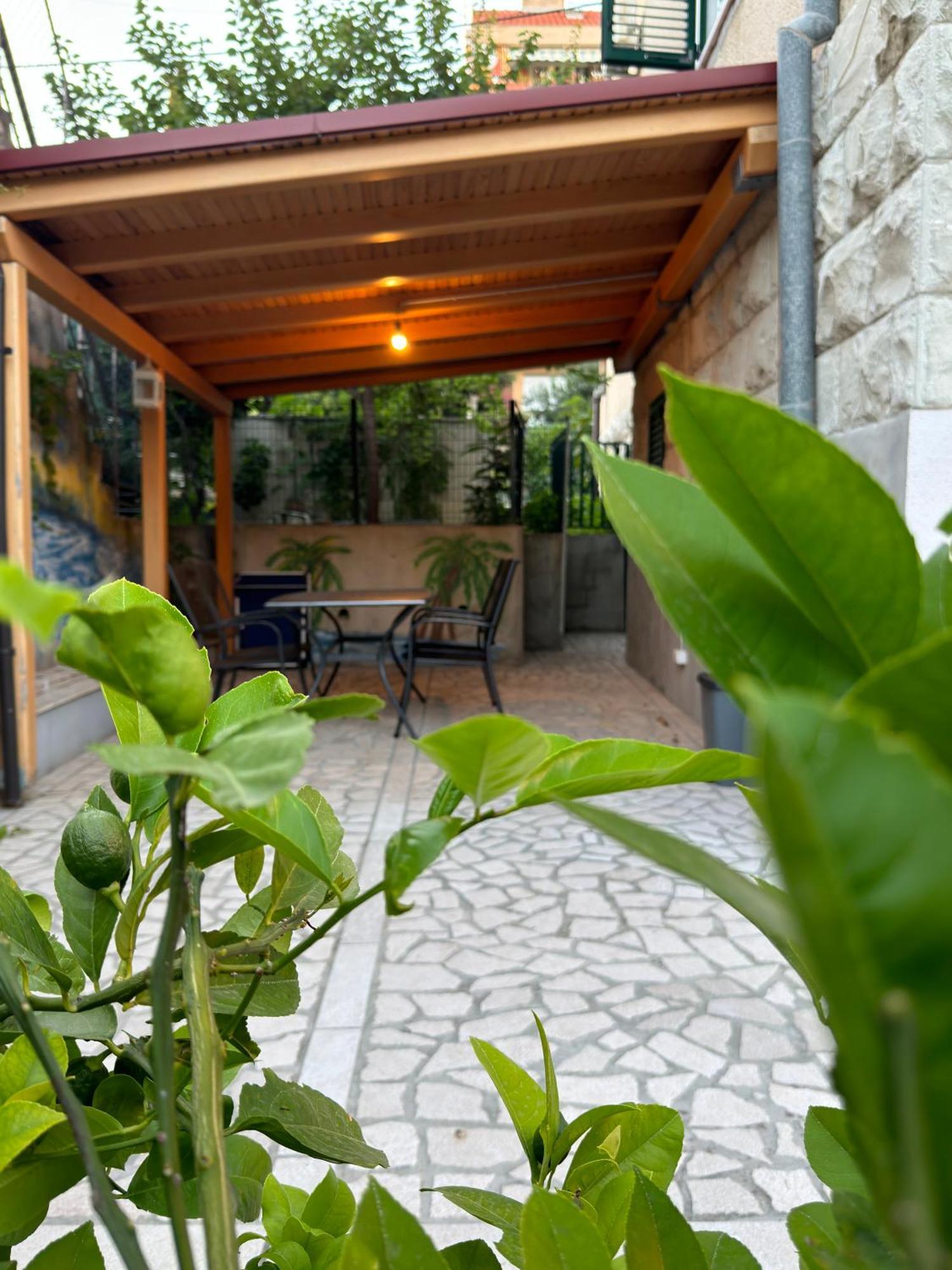 Valentinas Garden Διαμέρισμα Σπλιτ Εξωτερικό φωτογραφία