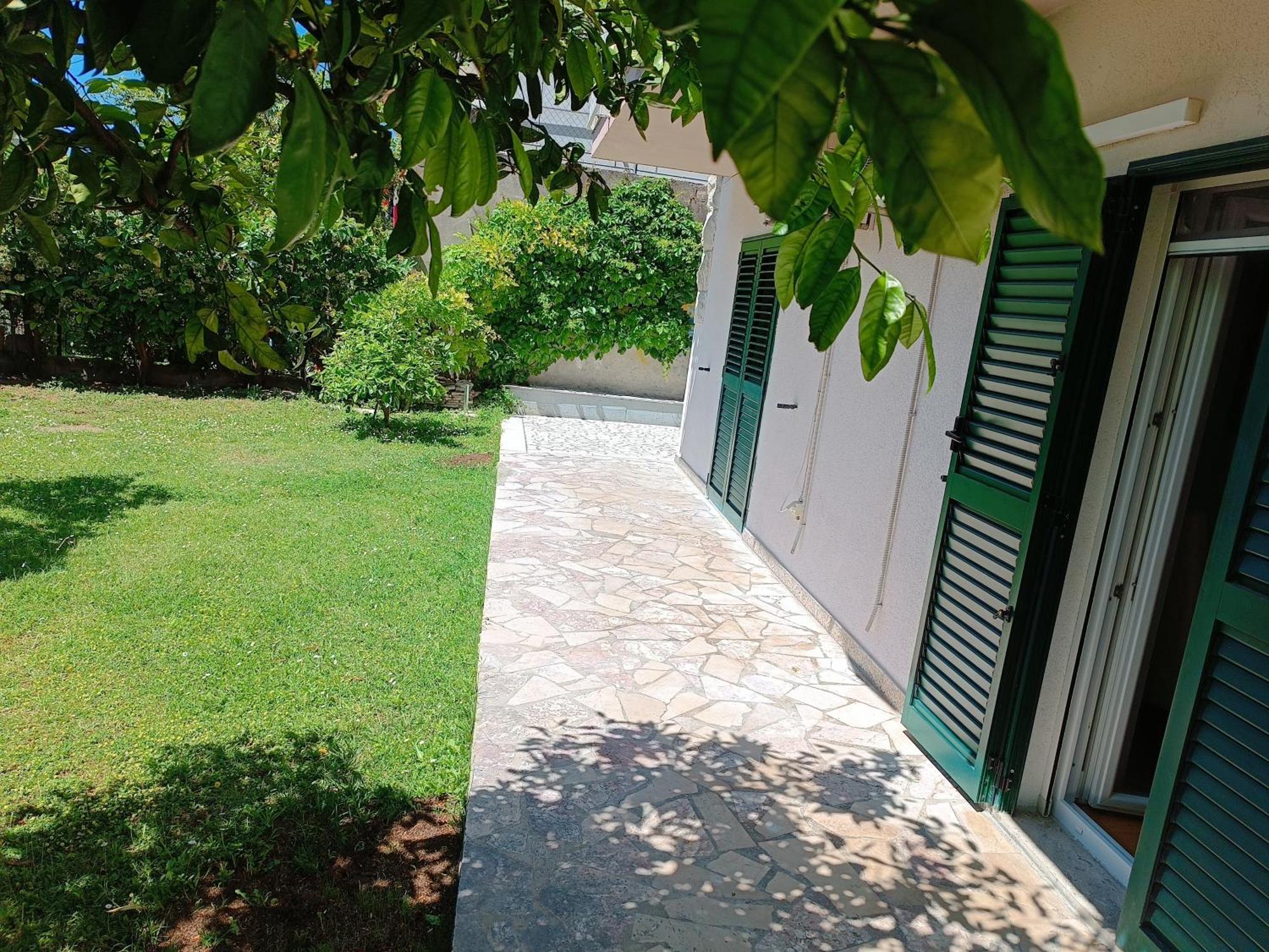 Valentinas Garden Διαμέρισμα Σπλιτ Εξωτερικό φωτογραφία